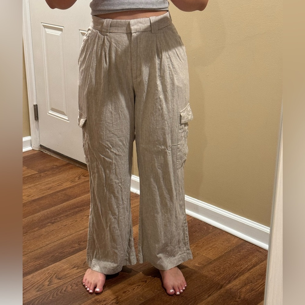 Abercrombie Size XS short Tan/Beige Cargo Linen Pants